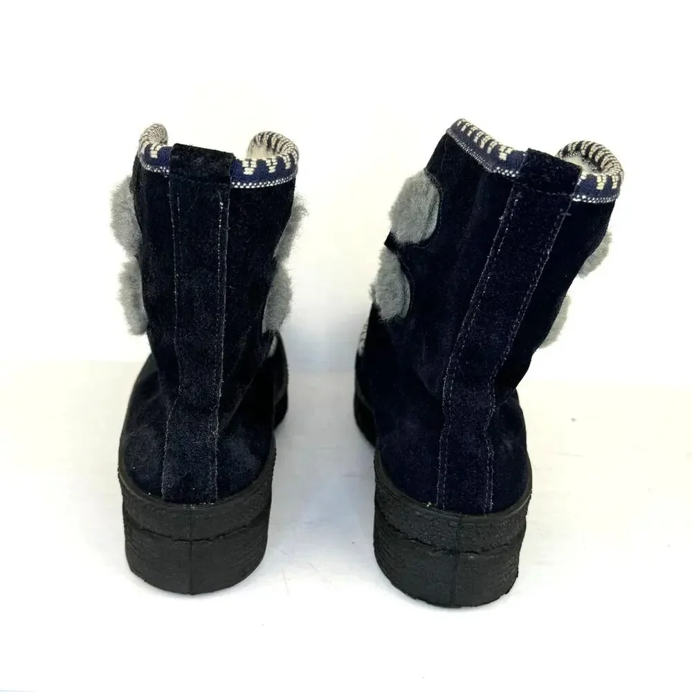 Blue & Gray Fur‎ Lined & Detailed Suede Lace Up Ankle Snow Boots | Women's 6